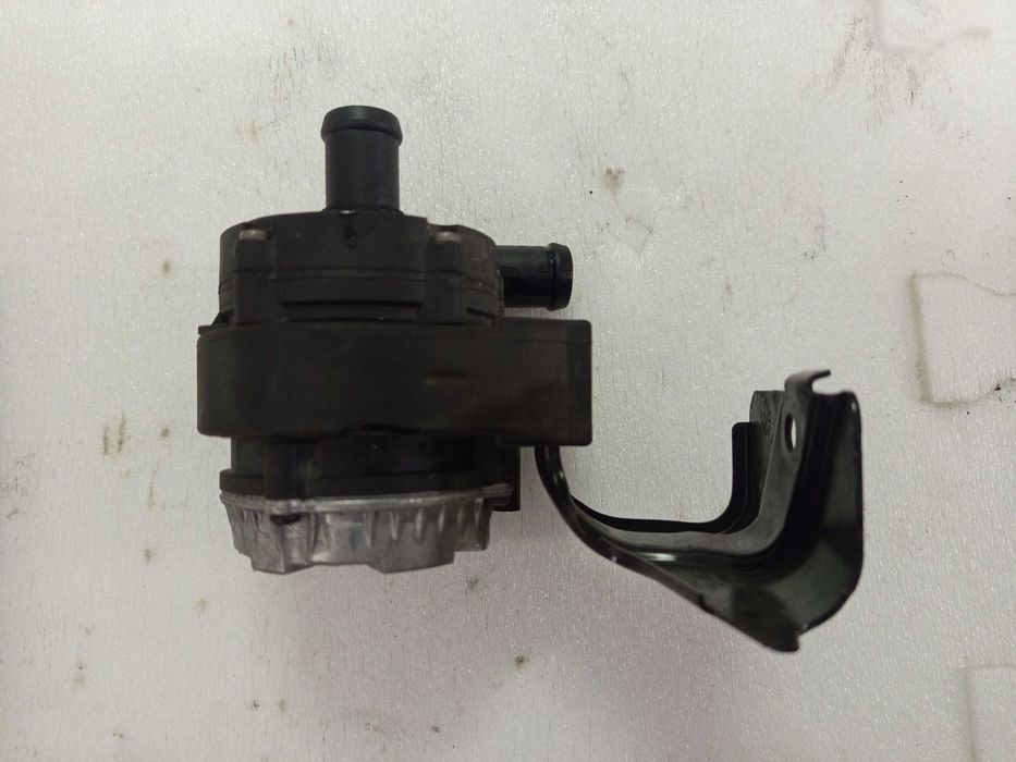 Dodatkowa Pompa Wody 1.4 E-TSi Seat Leon IV , VW Audi 04L.965.567B