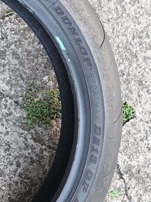 Dunlop D213 GP 120/70