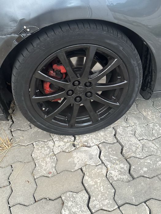 Vendo  ou troco jantes 17  por umas 18 furação 5x100