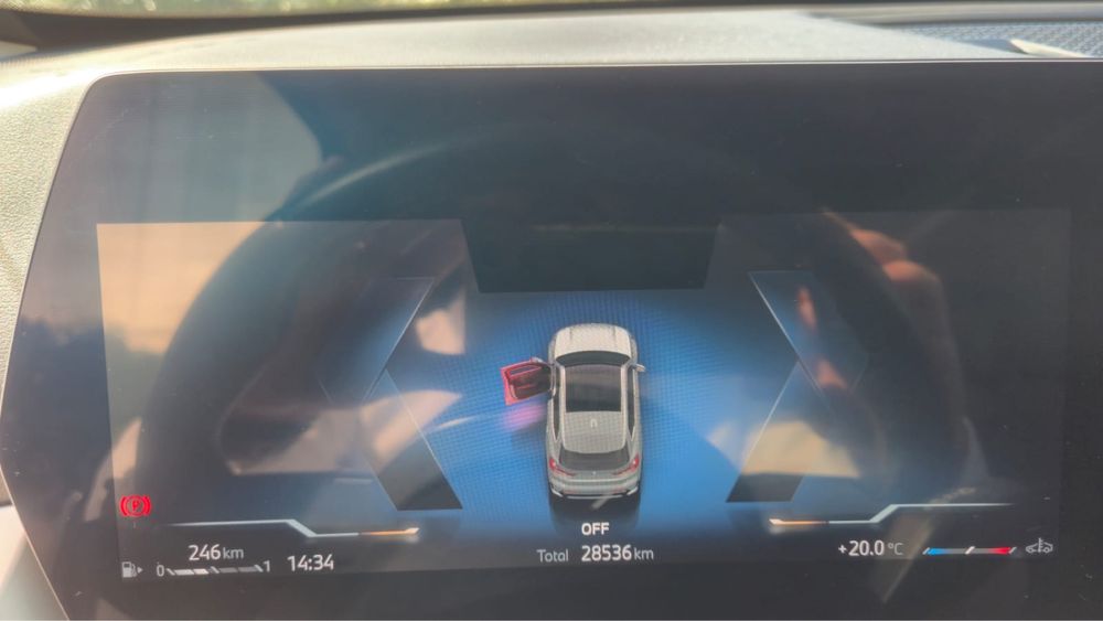 BMW X1 sDrive 20i — Teto Panorâmico e Car play