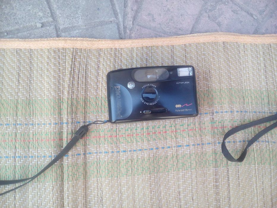 Фотоаппараты Polaroid 2000FF 35 mm.