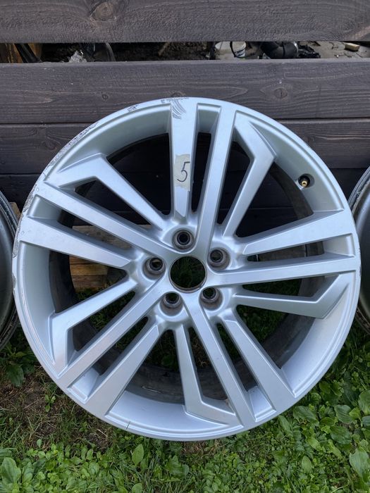 Диски audi q5 80a R20