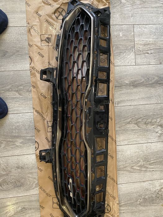 Решітка радіатора Kia Ceed iii GT 18- Оригінал 86351j7900