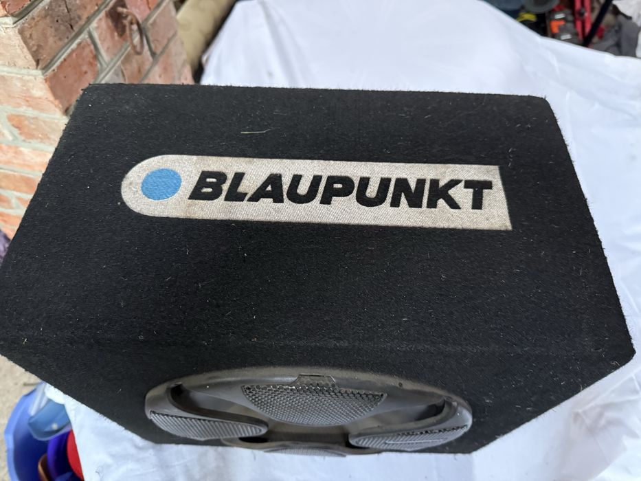Blaupunkt саббуфер subbufer