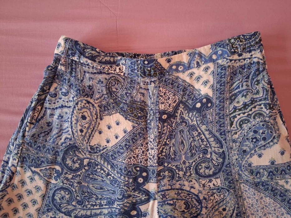 Calças de Tecido da Zara com bainha original e bolsos como novas