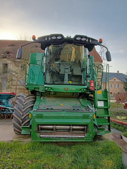 Kombajn zbożowy John Deere W650