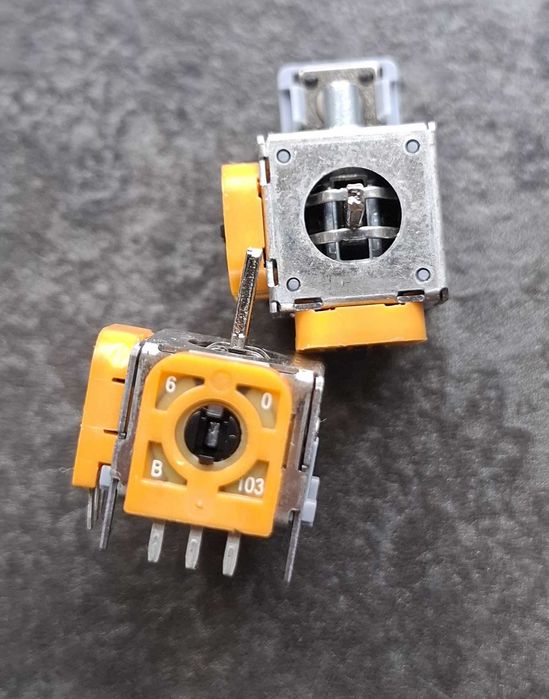 Analogowy Joystick, Potencjometr do kontrolerów, padów PS3, PS4, Switch Pro - 60 stopni 2 szt.