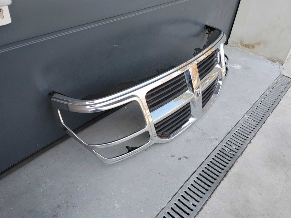 Dodge Nitro 2.8crd 2008r  gril atrapa chrom