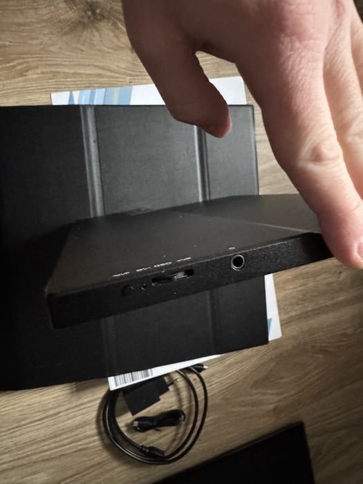 Портативний монітор 15.6 Full HD YUDOIT PTM15