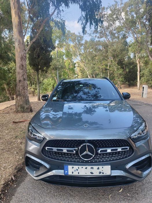 Mercedes GLA250e, AMG, com vários packs extra, garantia original