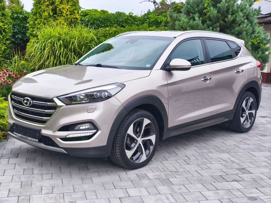 Hyundai Tucson Premium 4WD Niski przebieg