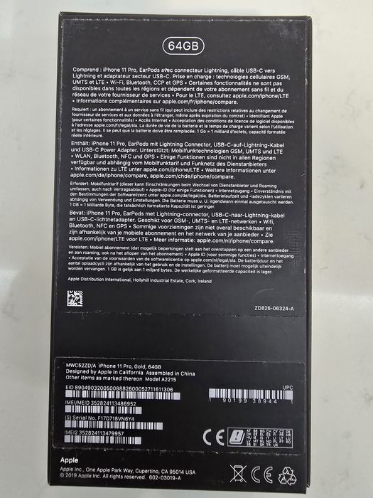 Iphone 11 pro com phones e carregador
