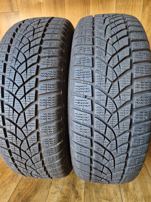 205/60/16 Good Year para zima 7.5mm 2022r RSC RunFlat SSR