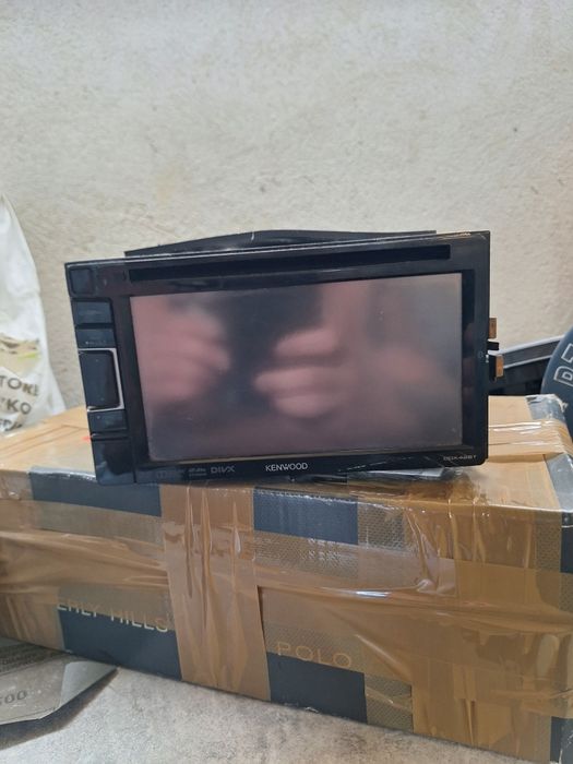 Radio 2 din Kenwood DDX42BT