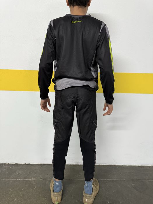 Equipamento SCOTT como novo tamanho 26