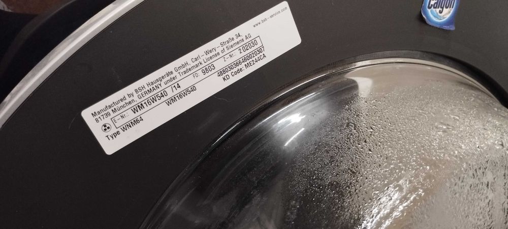 Пральна машинка Siemens VarioPerfect IQ700 WM16W540