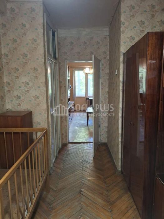 Срочно! 2к, Берестейський 79, недорого