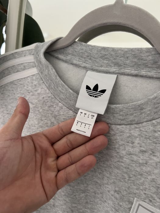 Світшот Adidas Oasis
