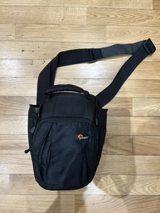 Canon EOS Rebel T3i + uma objetiva + filtros + saco