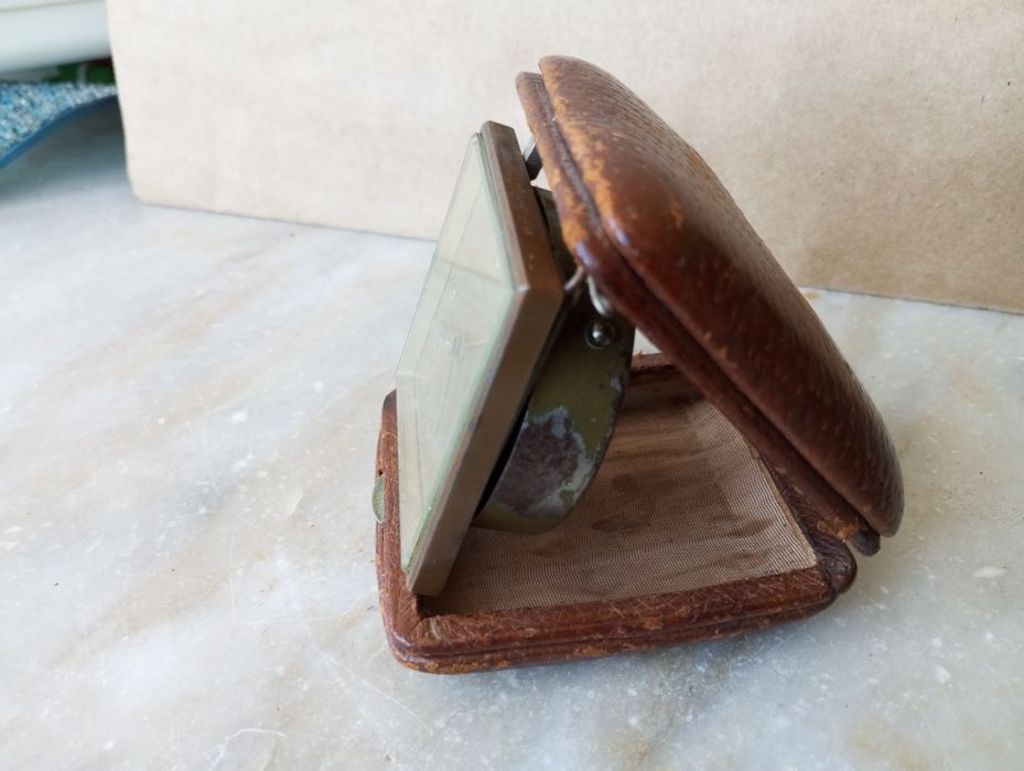 Despertador vinage mecanico de viagem Swiza 8 de 1950