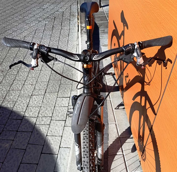 Продам велосипед 27.5" Specialized Rockhopper SL