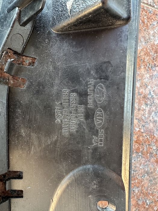 Решітка радіатора Kia e niro 1 рестайл