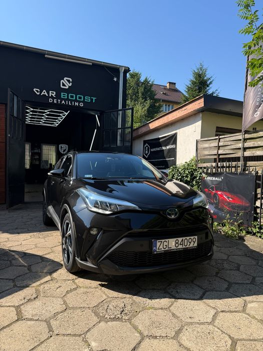 Sprzedam Toyotę C-HR