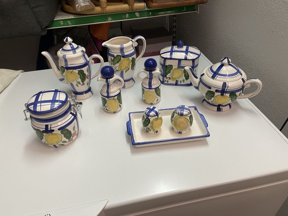 Conjunto de porcelana para a cozinha