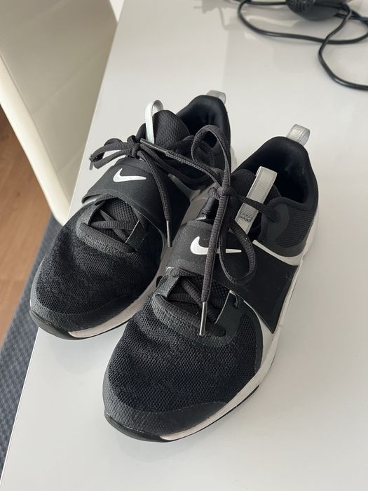 Tenis Nike 36,5 pretos