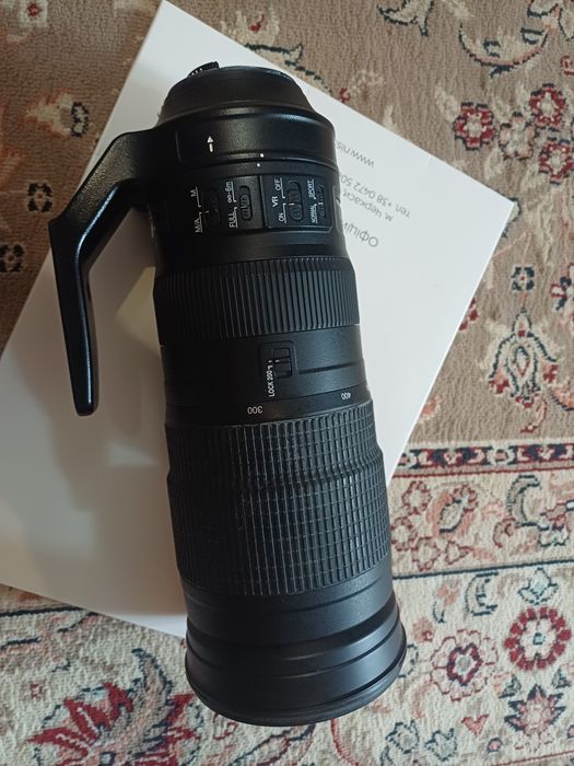 Телеоб'єктив AF-S Nikkor 200-500/5.6 E