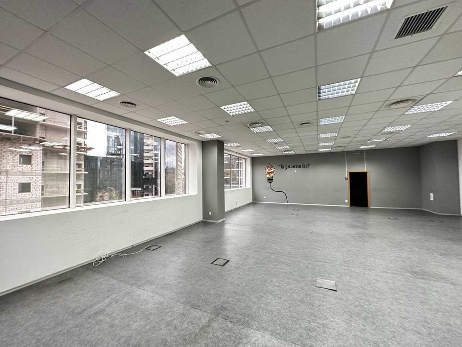 Продаж офісу 1100 кв.м. Бізнес-центр "Сенатор" Володимирська, 101.