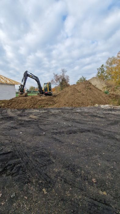 Prace Ziemne Budowa Dróg Zjazdów Utwardzenie Drogi Koparko ładowarka