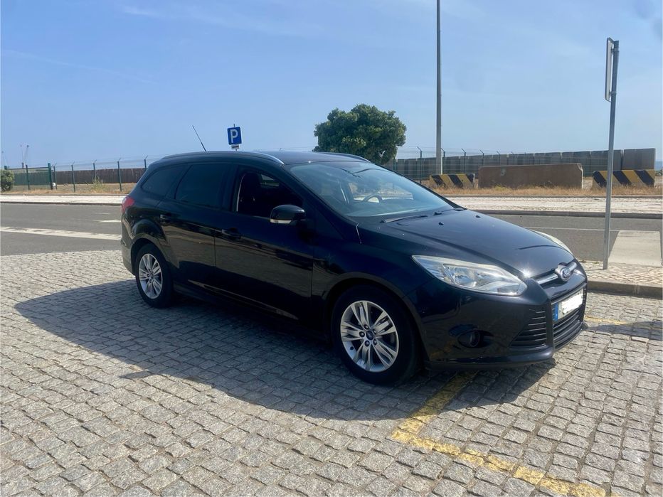 Ford Focus 1.6 sw (contactar por telefone)