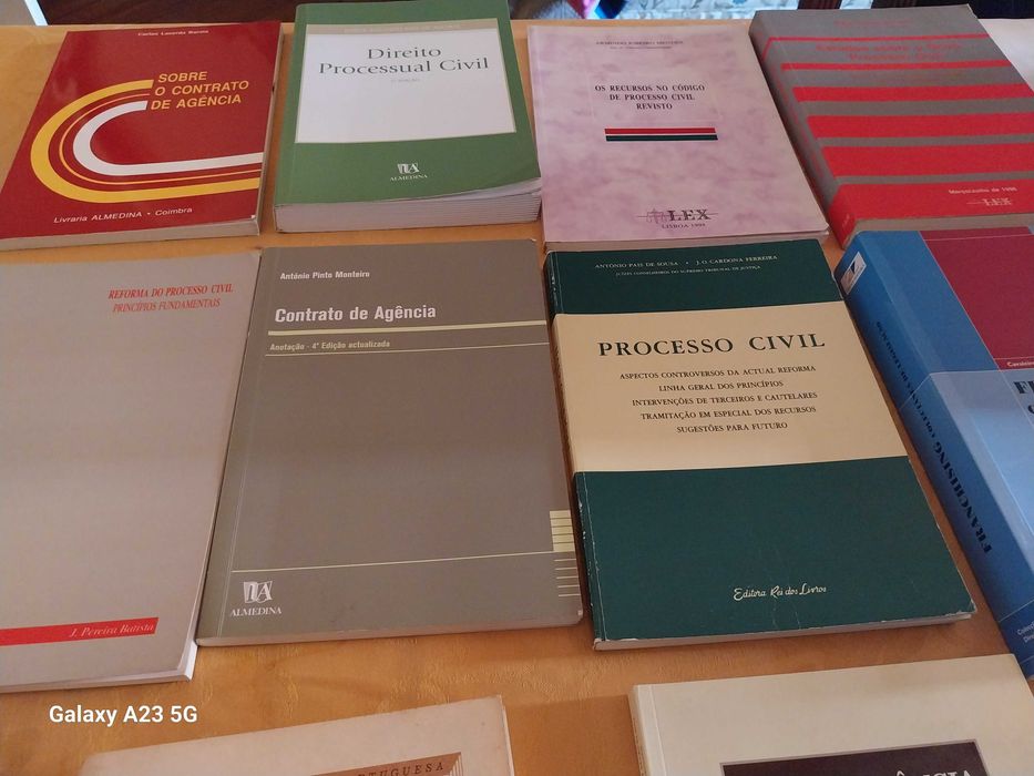 Livros de Direito a MUITO BOM PREÇO. Desde