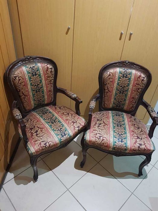 Par cadeirões Luís XV