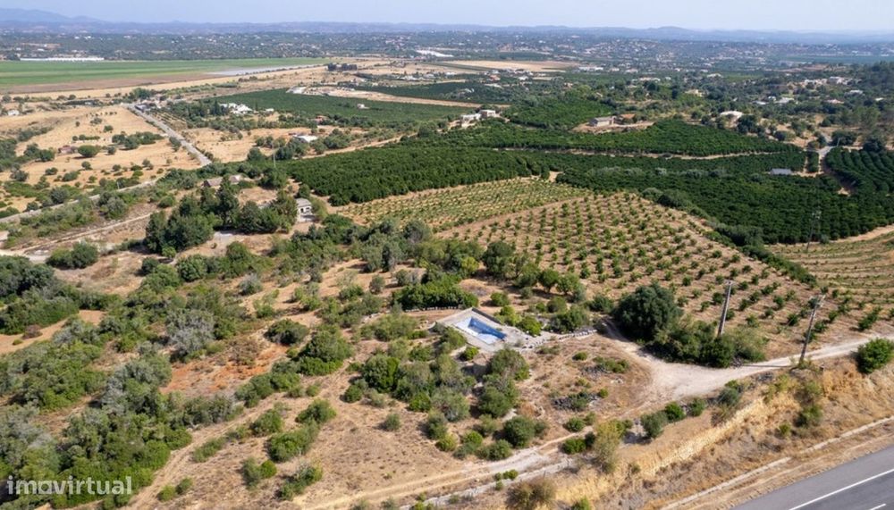 Urban Plot for Sale in Porches, Algarve