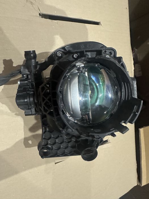63117214960 поворотний механізм і лінза фари bmw g30 лед права