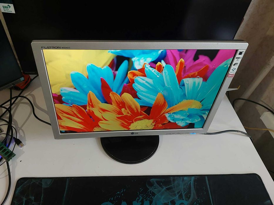 Монітор LG flatron w2042s-sf 20 дюймів