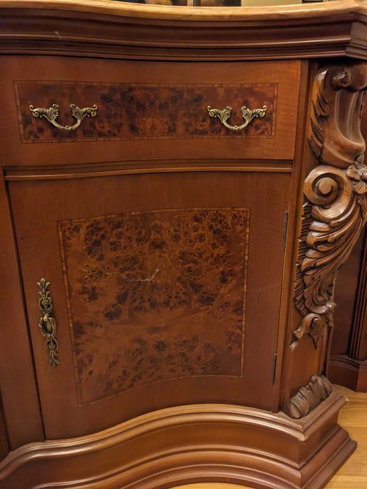 Aparador Raiz de nogueira com espelho