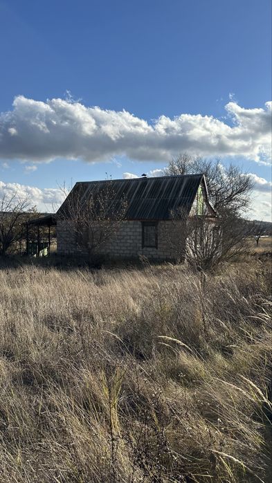 Продаж земельної ділянки Новоолександрівка з будиночком