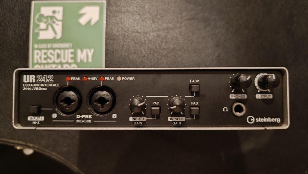 Interface de Áudio Steinberg UR242
