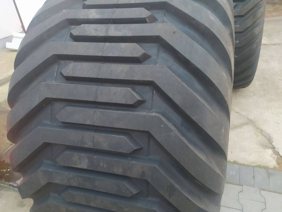 Opony 800/45R30,5