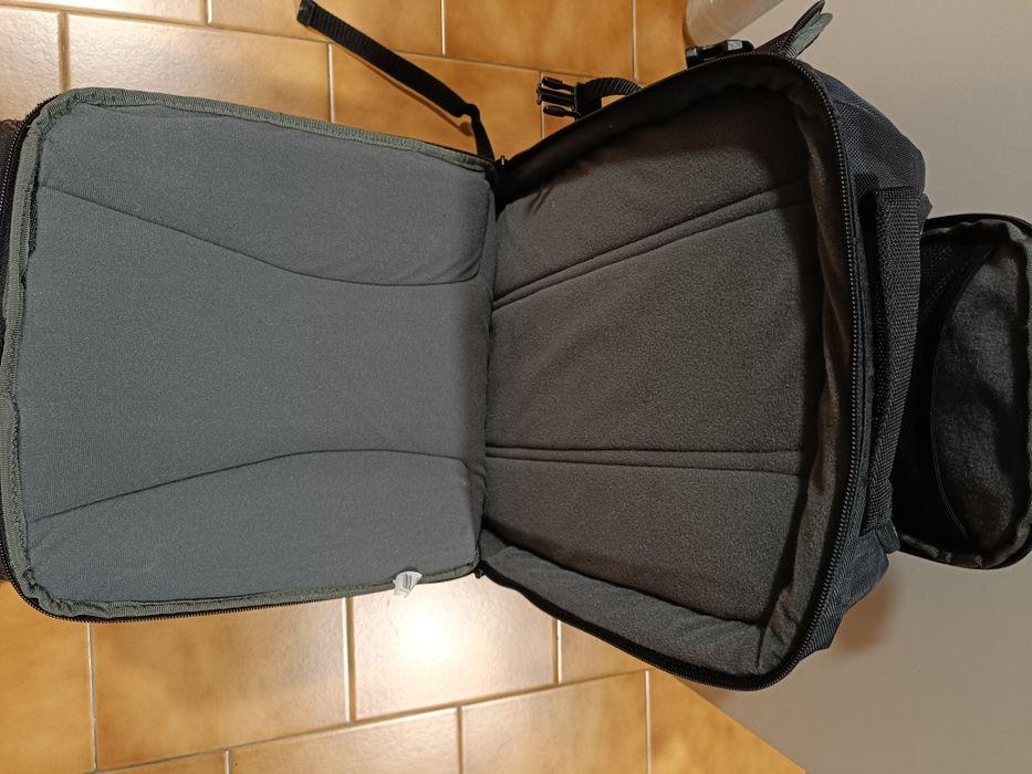 Mochila Case Logic SLRPC-4 SLR