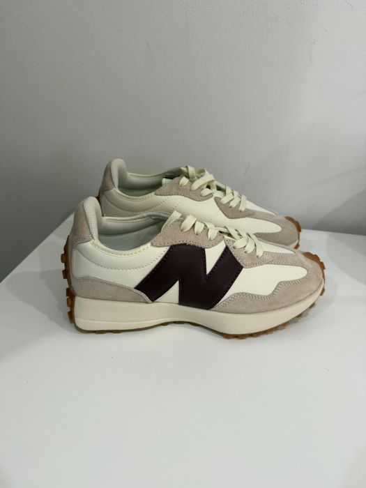 Damskie sportowe buty NB
