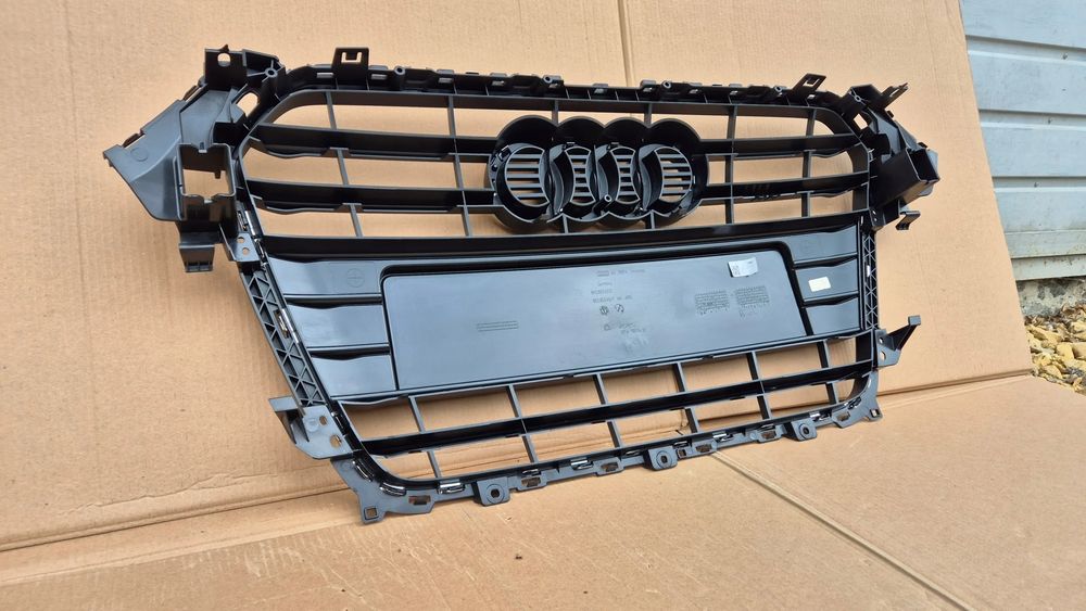 Atrapa Chłodnicy Grill Audi A4 B8 8K0 Lift 11-15 Chrom OE 8K0853651E F Nowa