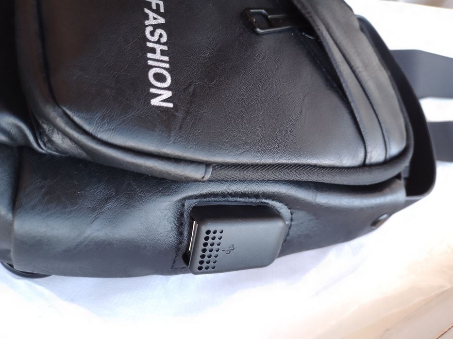 Сумка чоловіча XIO Fashion із USB зарядкою та кодовим замком