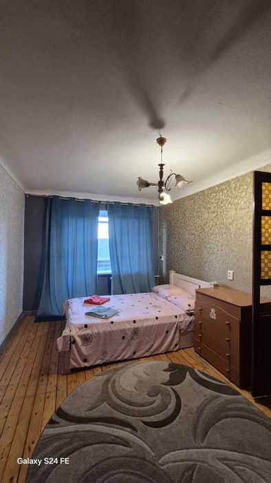 Здається подобово  2-к квартира в центрі міста вул. Нижнедніпровська.