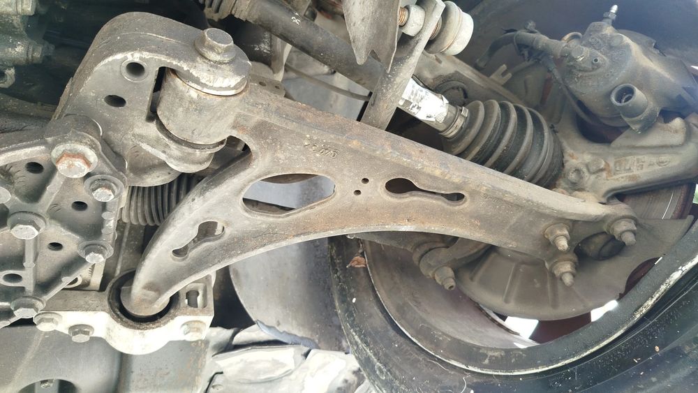 Braço de suspensão frente esquerdo AUDI A3 (8P1)