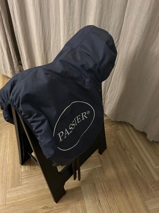 siodło skokowe Passier, model Carolina. Rozmiar siedziska: 17.5”