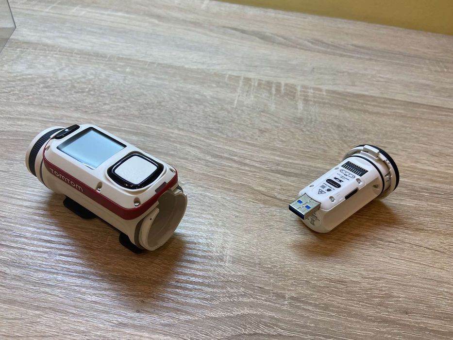 Екшн-камера TomTom Bandit